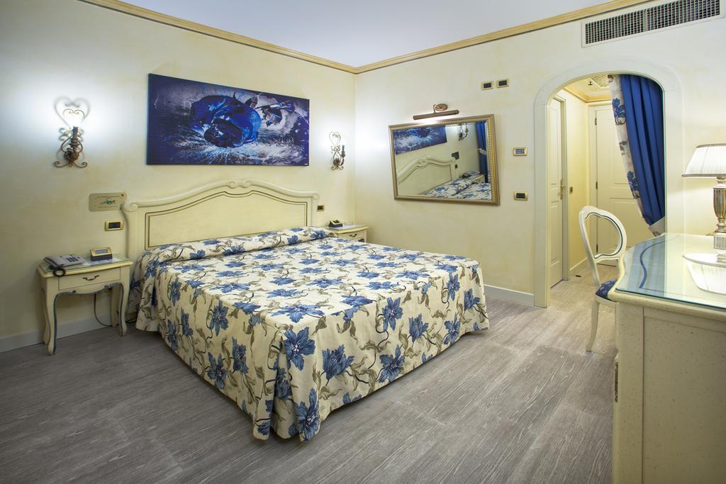 Vip'S Motel Luxury Accommodation & Spa Lonato Kültér fotó